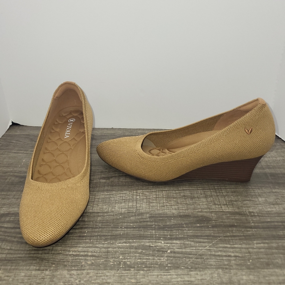 Vivaia Aria Knit Wedge Pumps, 7.5